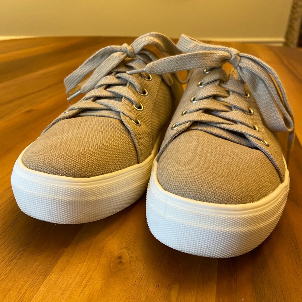 🌟 Report triple decker mule sneakers 🌟